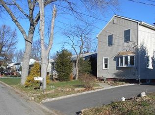 160 Jeff St, Edison, NJ 08837