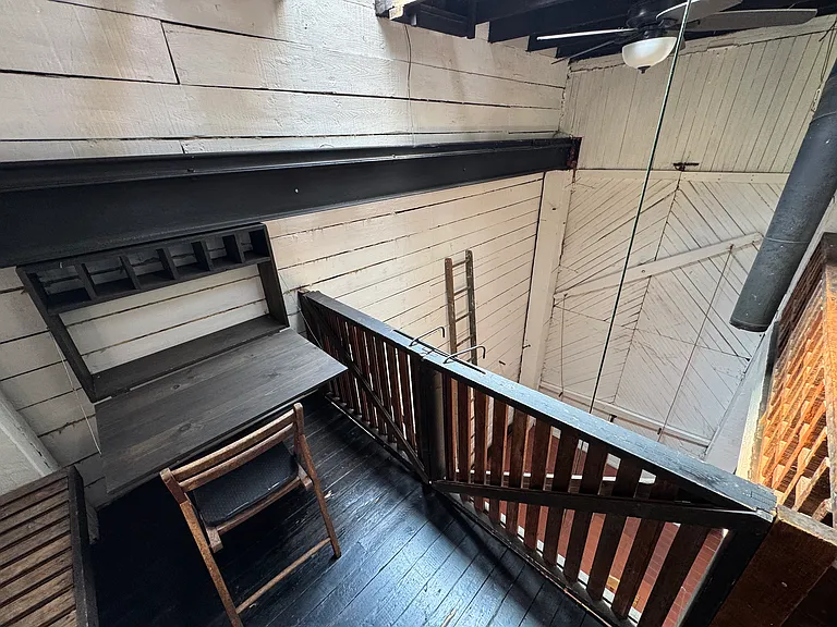 712 Culloden Way #1 — Photo 12