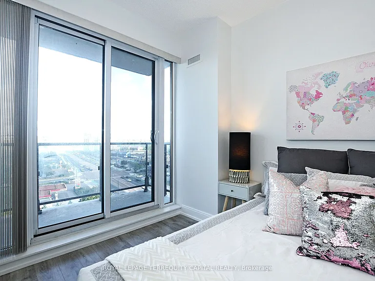 9608 Yonge St #1011 — Photo 25