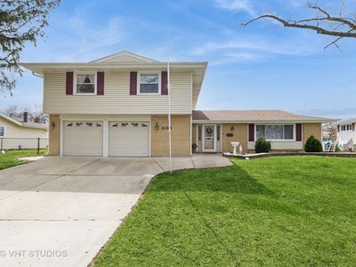 305 Williams Dr, Schaumburg, IL, 60193