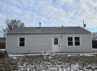 2910 W 70th St, Davenport, IA