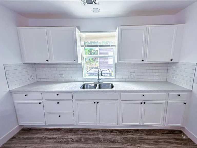2555 Pierce St — Photo 41