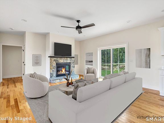 5th image of 20 Hunting Ridge Road