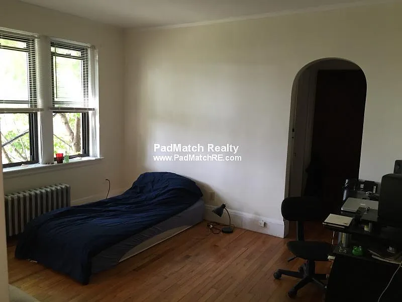 Studio, $1,800 — Photo 2