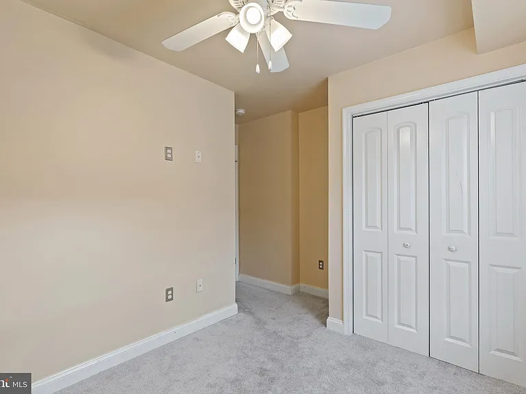 922 Madison St NW #304 — Photo 12