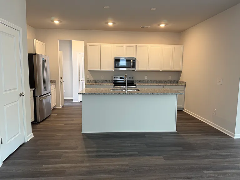 2022 Creekview Landing Blvd SW — Photo 4