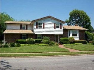 44 Orange Dr, Jericho, NY 11753
