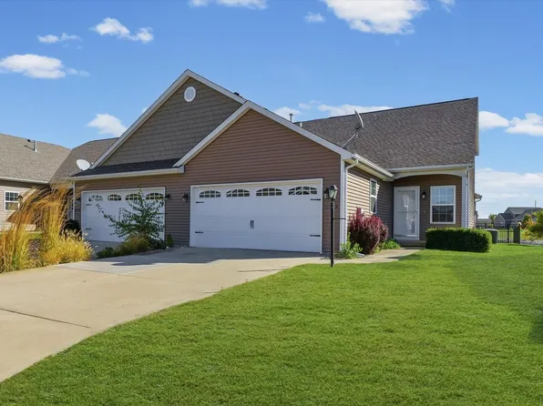 2208 S Cyprus Point #2208, Urbana, IL 61802