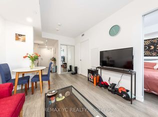 19 Western Battery Rd #801, Toronto, ON M6K0E3