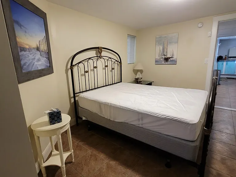 108 W Grand Ave #3 — Photo 11
