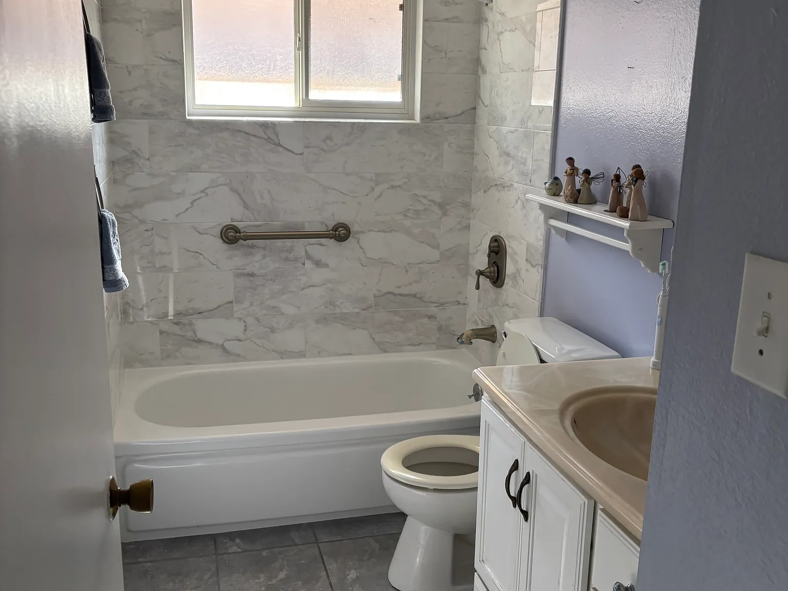 3 bed, 1368 sqft, $4,100 — Photo 3