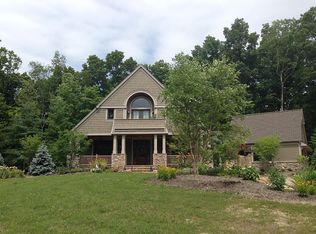 1431 Dell Rd, Peninsula, OH 44264