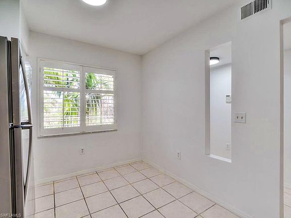 5th image of 3002 Sandpiper Bay Cir APT A205
