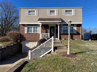 876 Wildlife Lodge Rd, New Kensington, PA 15068