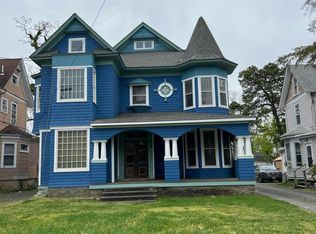 90 Shrewsbury Ave, Red Bank, NJ