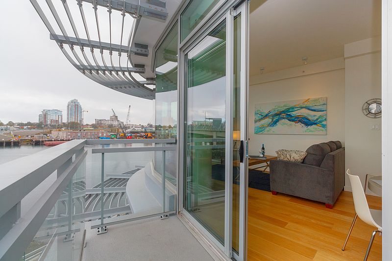 Victoria Apartment for rent - 2 Bedrooms — photo 25