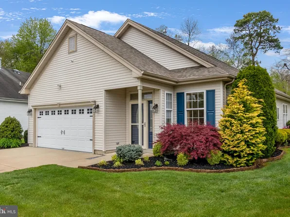 81 Warwick Way, Southampton, NJ 08088