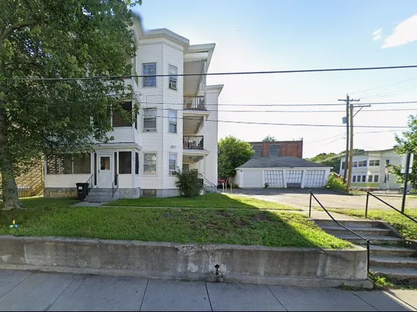 575 Wood Ave #2F, Woonsocket, RI 02895