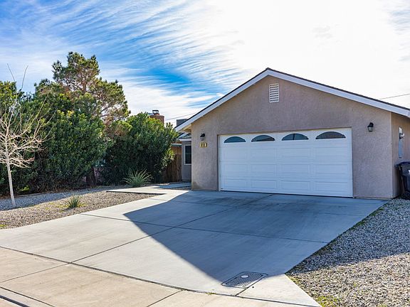 5th image of 919 W Burns Ave