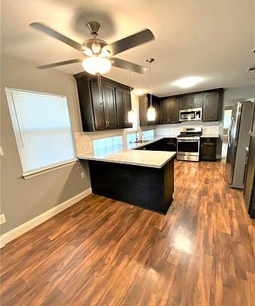 4th image of 400 Parkview Dr