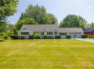 2772 Lake Rd, Williamson, NY 14589