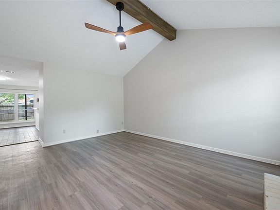 4th image of 11805 Southlake Dr