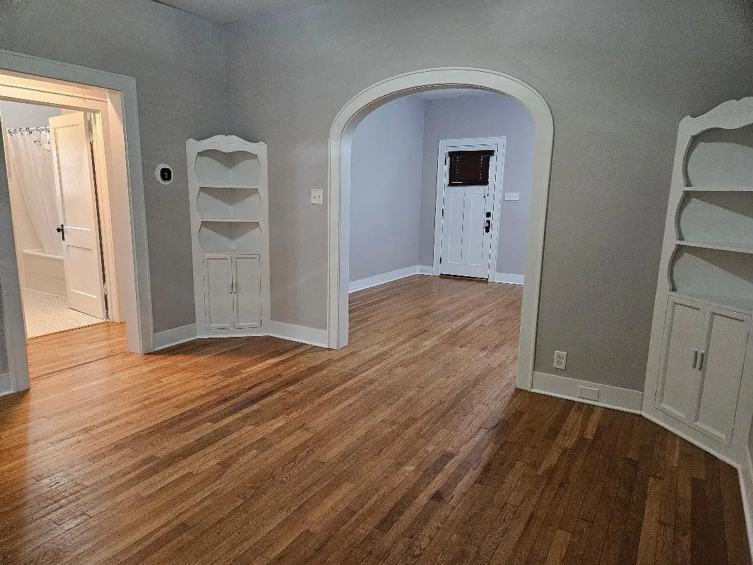 3 bed, 2.0 bath, 1476 sqft, $2,160 — Photo 3