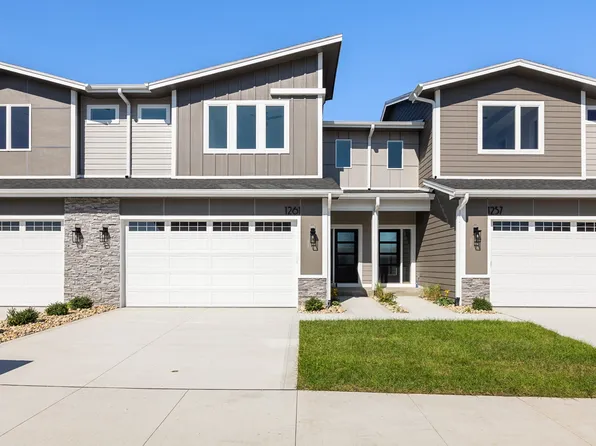 1261 NW 2nd St, Grimes, IA 50111