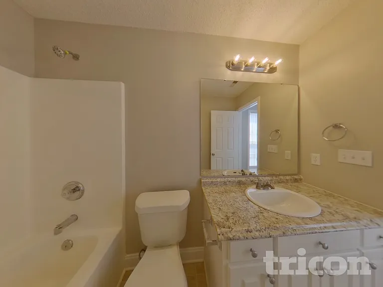 323 Dexter Pl — Photo 9