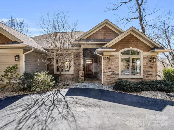 343 Lost Cabin Dr, Mills River, NC 28759