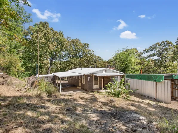 147 Pin Oak Acres Dr, Chouteau, OK 74337