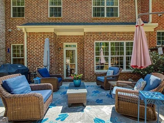 5th image of 1404 Lexington Dr