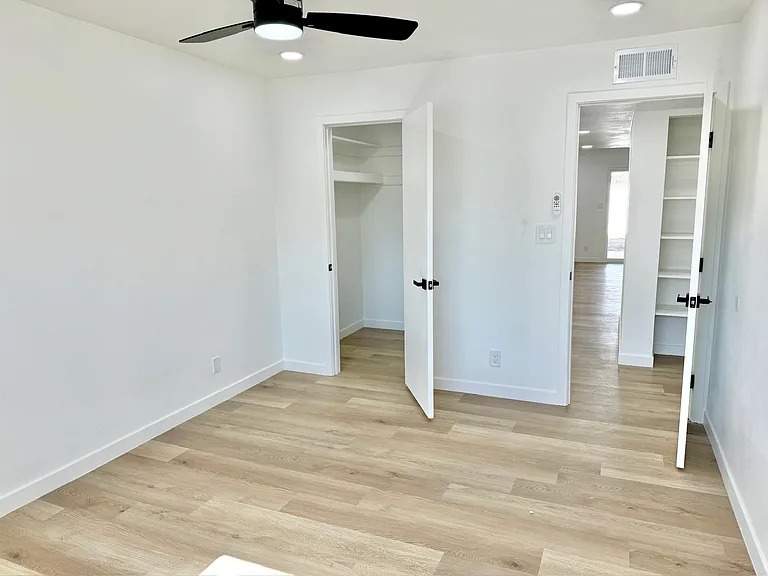 Guest Room 1