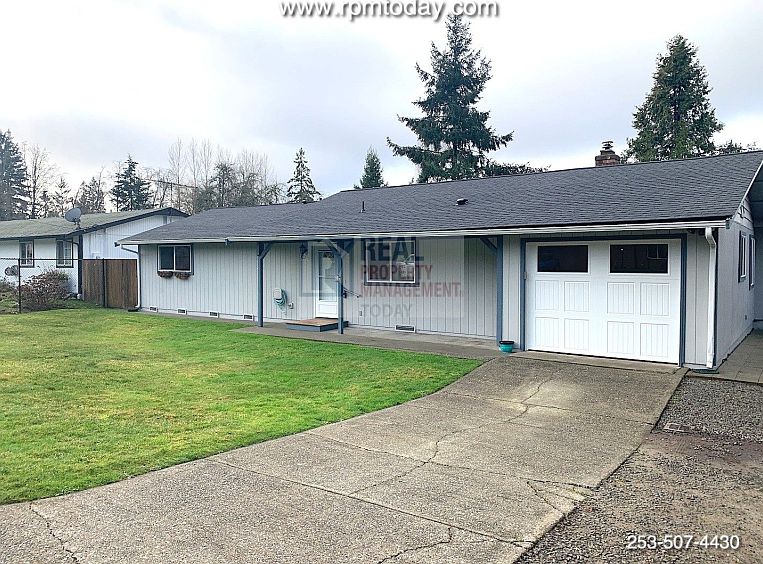 1st image of 2954 Hoover Ave SE