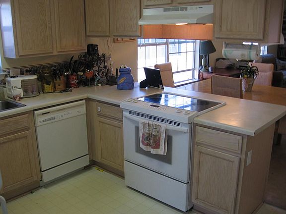 3rd image of 8011 Heirloom Dr