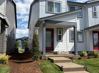 876 Sifuentez Ct, Woodburn, OR 97071