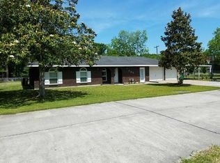 205 Oakview Dr, Houma, LA 70364