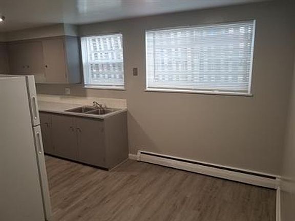 2nd image of 1224 12th St #102