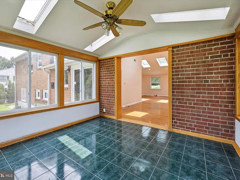 1443 Valley Forge Rd — Photo 10