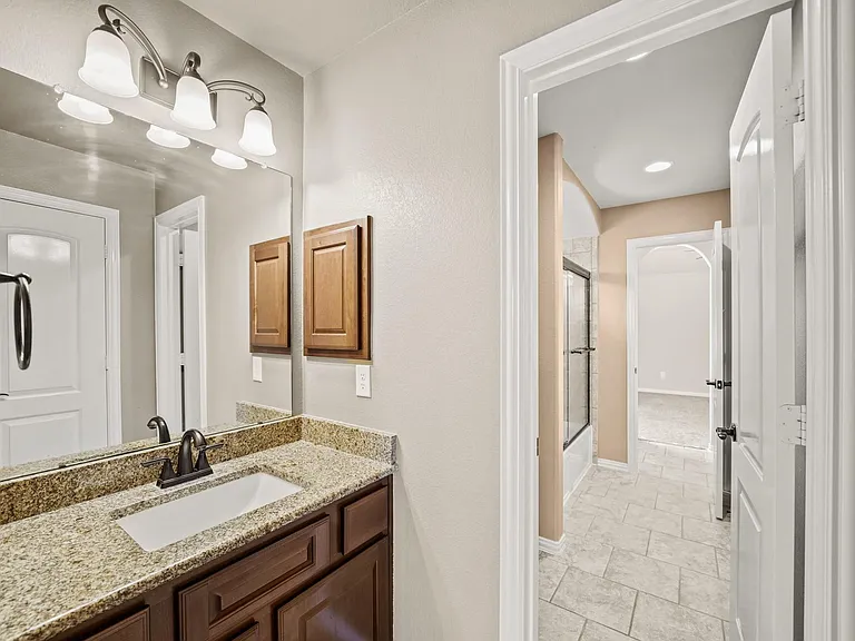 28223 Red Shady Oaks Dr — Photo 31