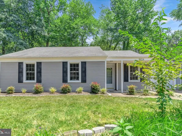2124 Duchy Ct, Waldorf, MD 20602