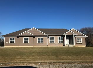 114 Arrowhead Rdg, Denver, IA 50622
