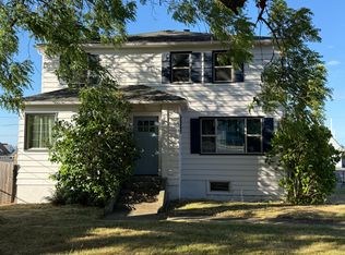 127 E 14th St #1, Pt Angeles, WA