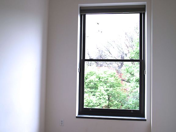 4th image of 422 W 20th St APT 5B