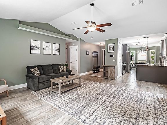 4th image of 6819 Cedar Ridge Cir