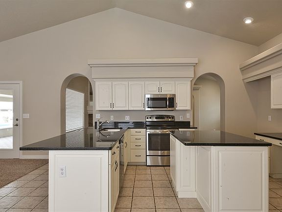 4th image of 2328 S Colina Vista Dr