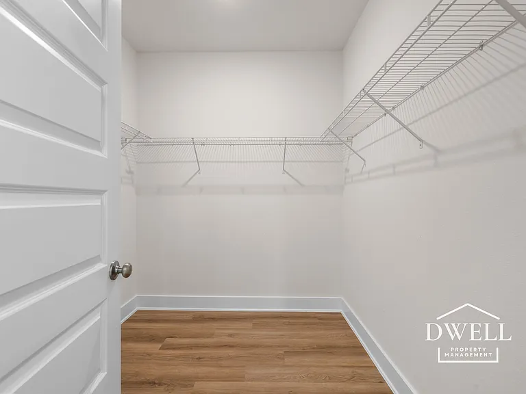 1009 Hayward Loop — Photo 24