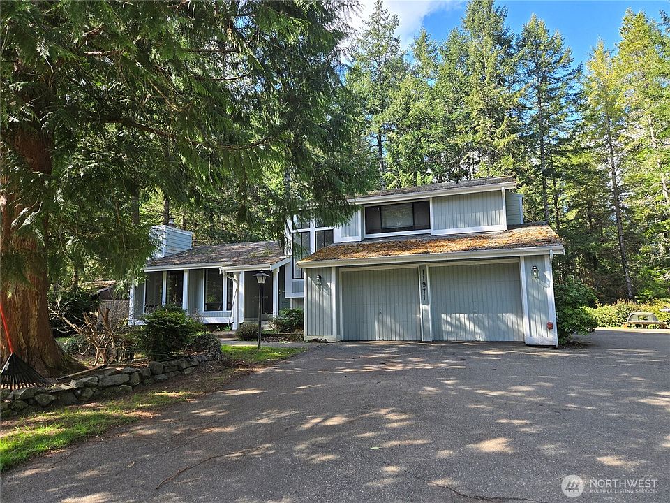 1st image of 11971 Avellana Circle NW