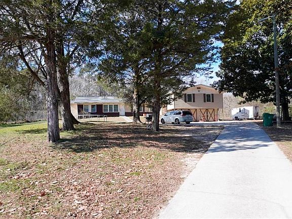 2nd image of 3499 Plunkett Rd