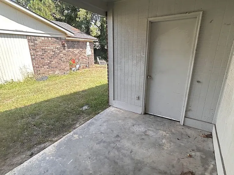 214 Miami St #A — Photo 12